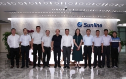 深圳市人大常委會(huì)彭海斌副主任蒞臨長(zhǎng)亮科技考察調(diào)研